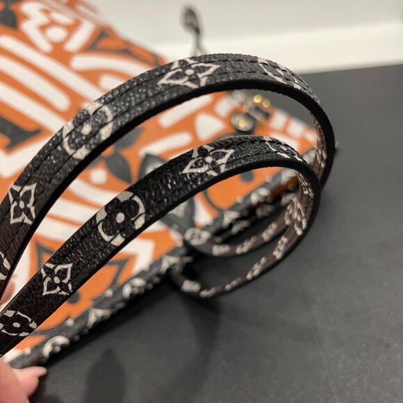 Louis Vuitton Monogram Giant Crafty Neverfull MM in Creme/Caramel (JB1316) - Picture 10 of 13